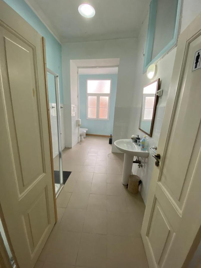 Classic Chiado 1 - Central Guest House Room With Shared Bathroom Lisboa Exterior foto
